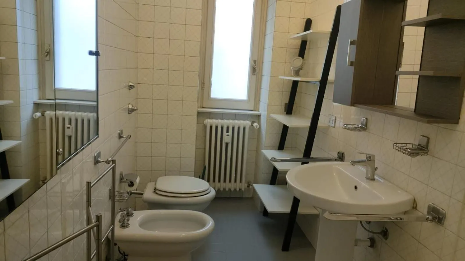 Very Big Apartment At 3 Minutes On Foot From Duomo Cathedral ミラノ