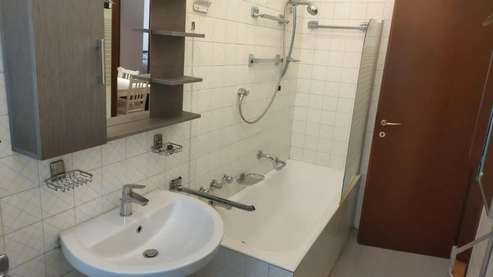 Very Big Apartment At 3 Minutes On Foot From Duomo Cathedral ミラノ 0*,